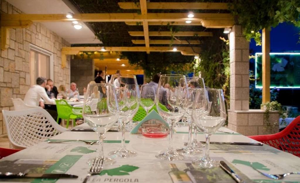 Villa Pergola เทรบินเย ภายนอก รูปภาพ